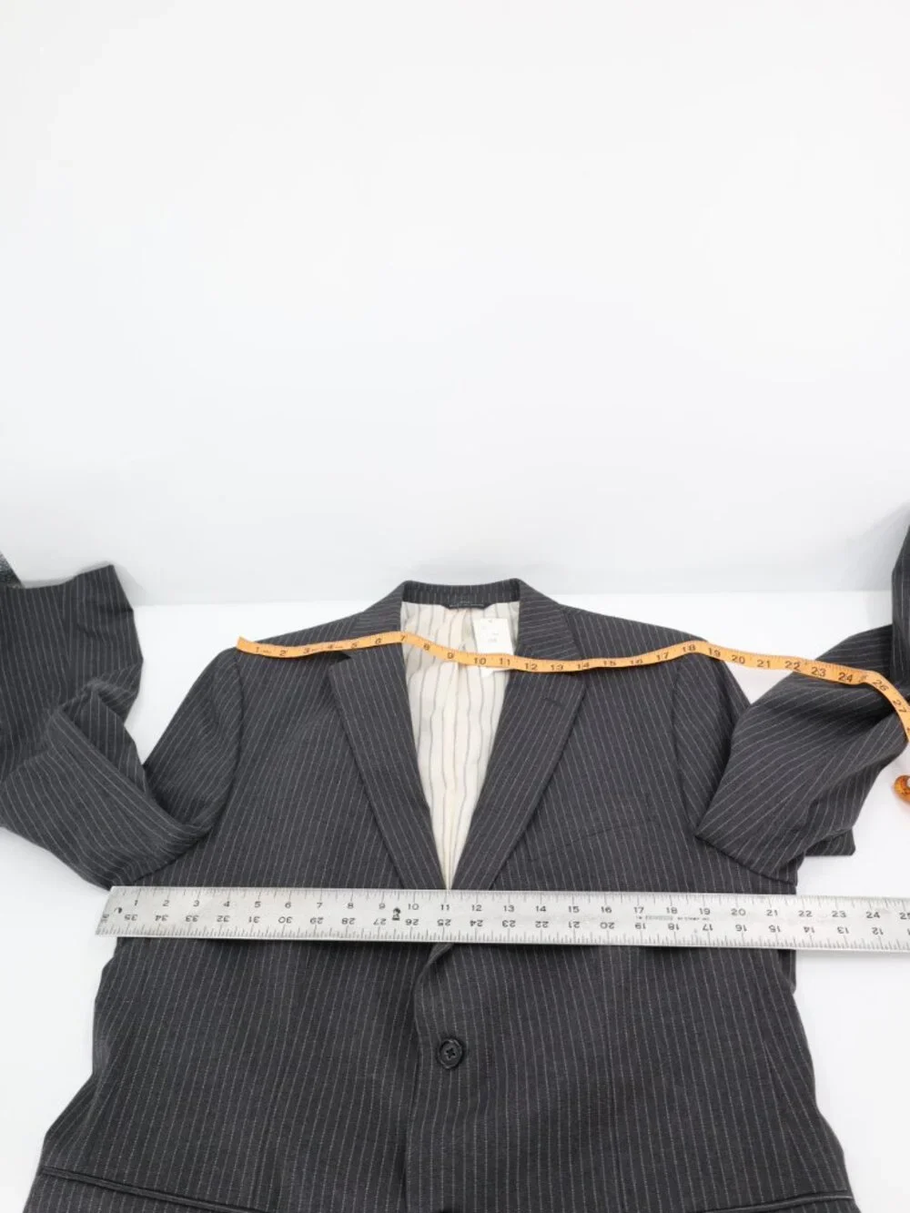 NWT Banana Republic Sport Coat Mens 44R Striped Cotton flannel Tailored Fit gray